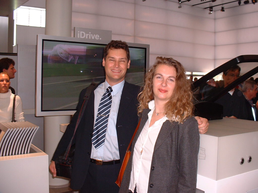 Robert Neuss und Bettina Neuss bei einer Automotive Messe